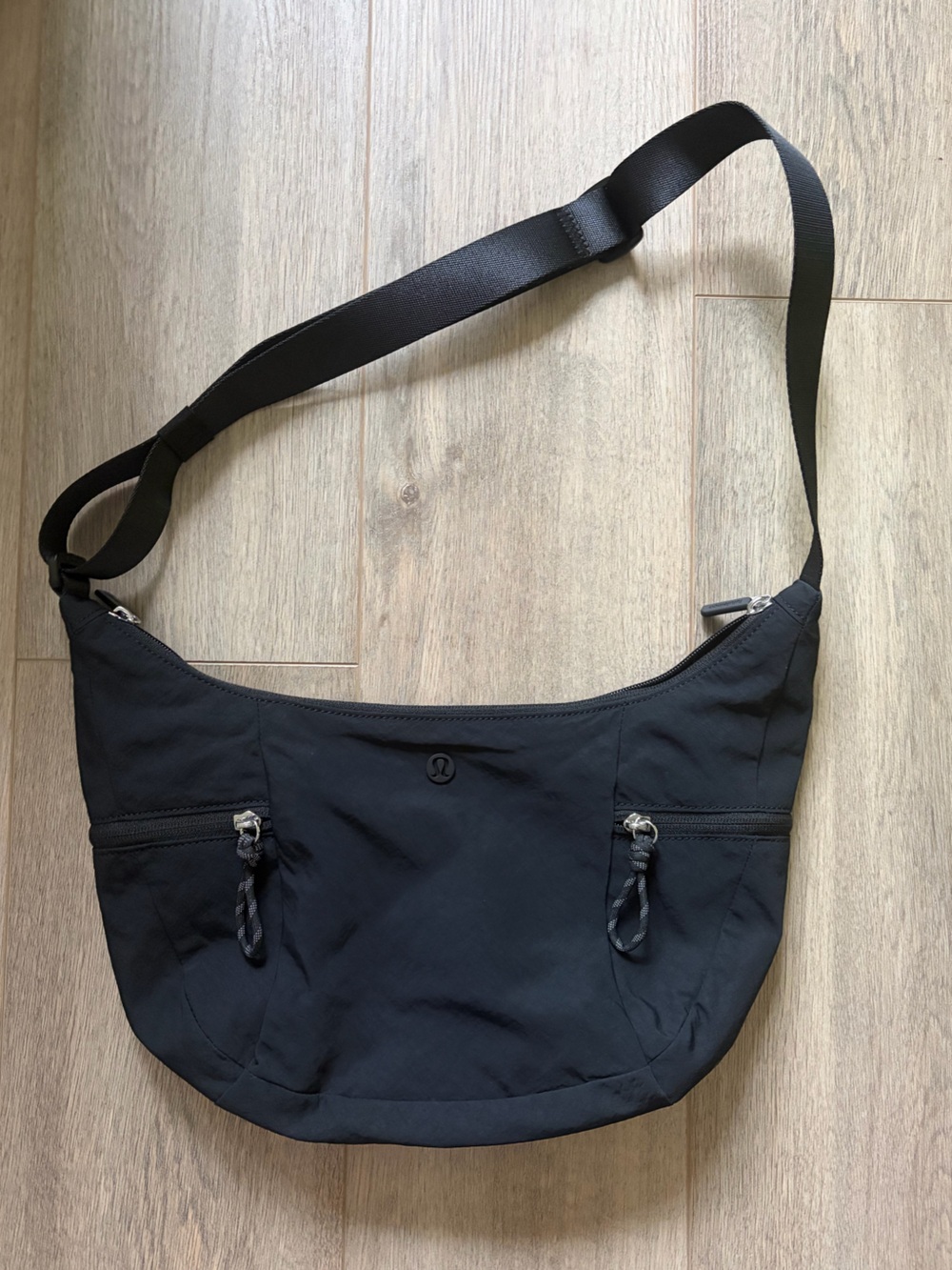 Lululemon Slouchy Sling Bag 6L
